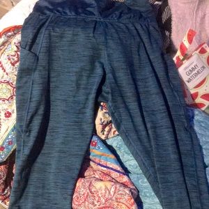 dip brand, warm systems in the leggings size L , would buy if you are a M